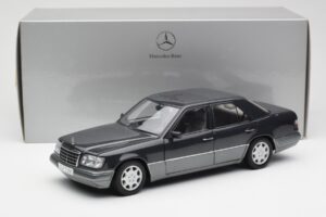 Mercedes E320 W124 Nautik Albastru Metalic Dealer Edition AUTOart 1:18 B66040508 Metal - imaginea 8 din 8