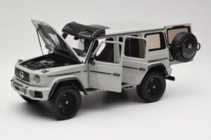 Mercedes G 63 AMG 4x4 Squared Arabian Grey Almost Real 1:18 820829 Metal - imaginea 2 din 8