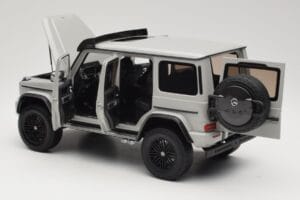 Mercedes G 63 AMG 4x4 Squared Arabian Grey Almost Real 1:18 820829 Metal - imaginea 5 din 8