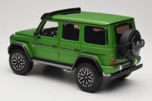 Mercedes G 63 AMG 4x4 Squared Green Hell Magno Almost Real 1:18 820821 Metal - imaginea 7 din 8