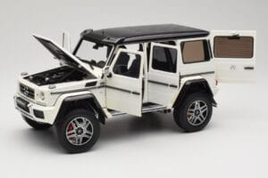 Mercedes G 63 AMG 4x4 Squared Polar White Almost Real 1:18 820203 Metal - imaginea 2 din 8