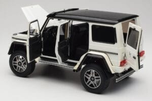 Mercedes G 63 AMG 4x4 Squared Polar White Almost Real 1:18 820203 Metal - imaginea 5 din 8