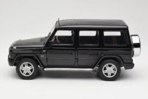 Mercedes G-Class G 500 W463 Smaragd Black Metallic AUTOart 1:18 76101 Metal - imaginea 4 din 8