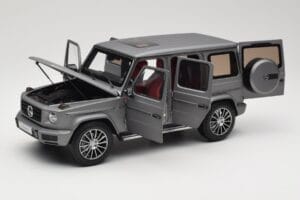Mercedes G-Class G500 W463A Designo Platinum Magno Minichamps 1:18 B66960811 Metal - imaginea 2 din 8
