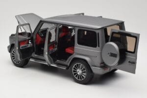 Mercedes G-Class G500 W463A Designo Platinum Magno Minichamps 1:18 B66960811 Metal - imaginea 5 din 8