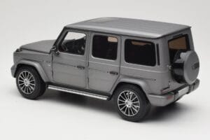Mercedes G-Class G500 W463A Designo Platinum Magno Minichamps 1:18 B66960811 Metal - imaginea 7 din 8