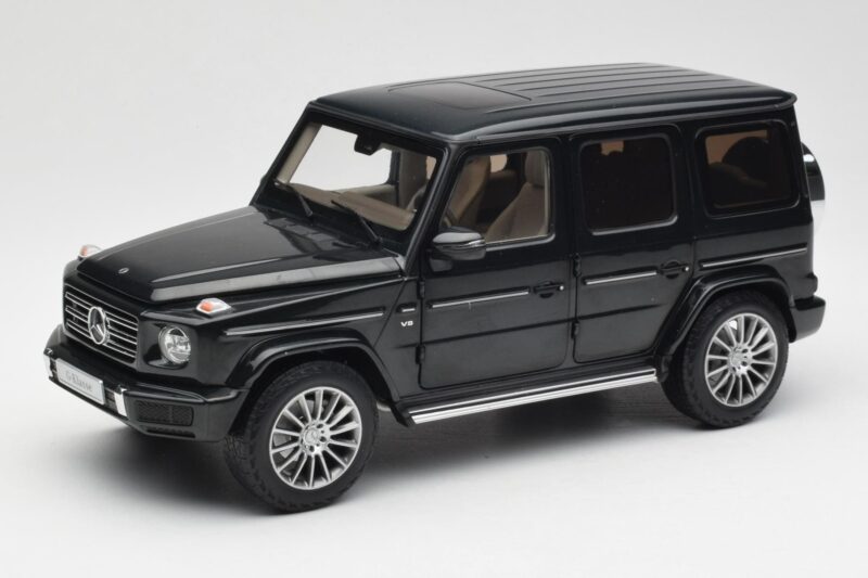 Mercedes G-Class G500 W463A Emerald Green Minichamps 1:18 B66960810 Metal