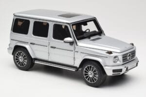 Mercedes G-Class G 500 W463A Iridium Silver Metallic Minichamps 1:18 113037112 Metal - imaginea 6 din 8