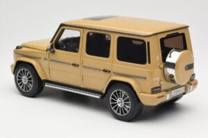 Mercedes G-Class G 500 W463A Solarbeam Yellow Metallic Minichamps 1:18 113037108 Metal - imaginea 7 din 8