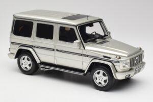 Mercedes G-Class G55 AMG W463 Iridium Argintiu Otto 1:18 OT1126 Rășină - imaginea 4 din 6