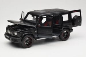 Mercedes G-Class G63 AMG W463A Matt Black Minichamps 1:18 110037064 Metal - imaginea 2 din 8