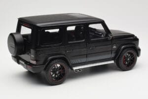 Mercedes G-Class G63 AMG W463A Matt Black Minichamps 1:18 110037064 Metal - imaginea 3 din 8