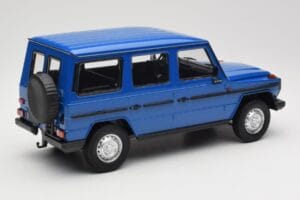 Mercedes G-Class W460 LWB Albastru Închis Minichamps 1:18 155038100 Metal - imaginea 2 din 6
