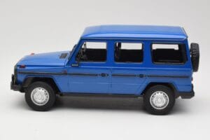 Mercedes G-Class W460 LWB Albastru Închis Minichamps 1:18 155038100 Metal - imaginea 3 din 6