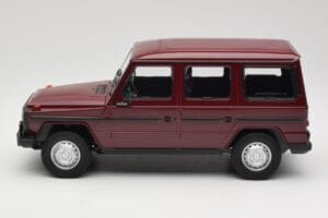 Mercedes G-Class W460 LWB Roșu Închis Minichamps 1:18 155038102 Metal - imaginea 3 din 6