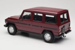 Mercedes G-Class W460 LWB Roșu Închis Minichamps 1:18 155038102 Metal - imaginea 5 din 6
