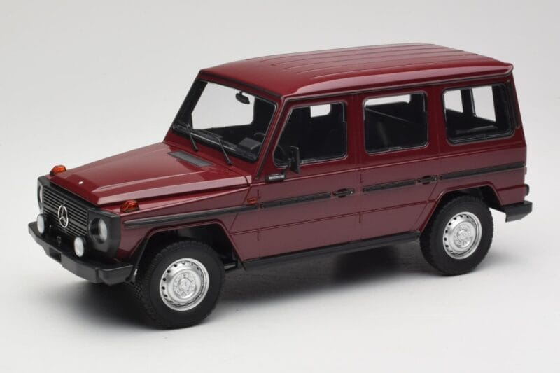 Mercedes G-Class W460 LWB Roșu Închis Minichamps 1:18 155038102 Metal