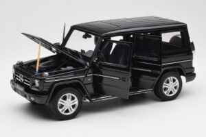 Mercedes G500 W463 Negru AUTOart 1:18 76216 Metal - imaginea 2 din 8