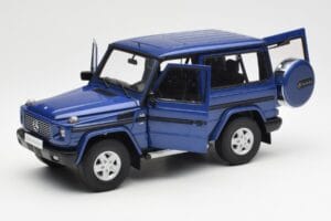Mercedes G500 W463 SWB Albastru AUTOart 1:18 76114 Metal - imaginea 2 din 8