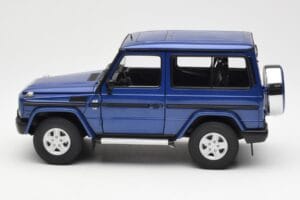 Mercedes G500 W463 SWB Albastru AUTOart 1:18 76114 Metal - imaginea 4 din 8