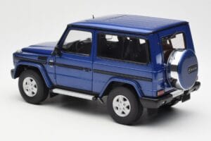 Mercedes G500 W463 SWB Albastru AUTOart 1:18 76114 Metal - imaginea 7 din 8