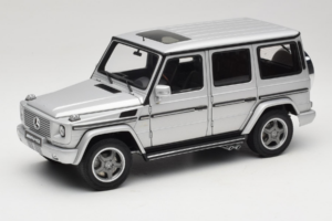 Mercedes G55 AMG W463 Argintiu AUTOart 1:18 76247 Metal