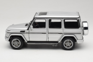 Mercedes G55 AMG W463 Argintiu AUTOart 1:18 76247 Metal - imaginea 4 din 8