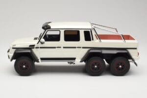 Mercedes AMG G63 6x6 W463 Alb GT Spirit 1:18 GT100 Rășină - imaginea 3 din 6
