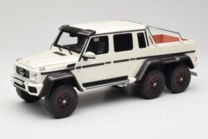 Mercedes AMG G63 6x6 W463 Alb GT Spirit 1:18 GT100 Rășină