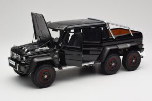 Mercedes AMG G63 W463 6x6 Gloss Negru AUTOart 1:18 76306 Compozit - imaginea 2 din 8