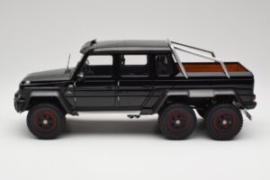 Mercedes AMG G63 W463 6x6 Gloss Negru AUTOart 1:18 76306 Compozit - imaginea 4 din 8