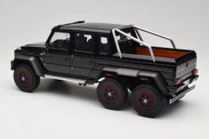 Mercedes AMG G63 W463 6x6 Gloss Negru AUTOart 1:18 76306 Compozit - imaginea 7 din 8