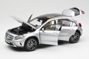 Mercedes GLA X156 Polar Argintiu Metalic Norev 1:18 B66960267 Metal - imaginea 2 din 8