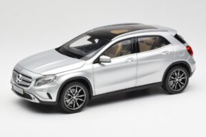 Mercedes GLA X156 Polar Argintiu Metalic Norev 1:18 B66960267 Metal