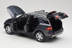 Mercedes M-Class W164 Grey Metallic Minichamps 1:18 100030100 Metal - imaginea 5 din 8