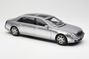 Maybach 62 LWB Himalaya Argintiu Dealer Edition AUTOart 1:18 B66962178 Metal - imaginea 6 din 8