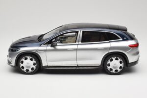 Mercedes Maybach EQS 680 V297 Albastru NZG 1:18 1060/23 Metal - imaginea 4 din 8