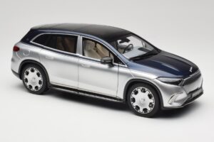 Mercedes Maybach EQS 680 V297 Albastru NZG 1:18 1060/23 Metal - imaginea 6 din 8