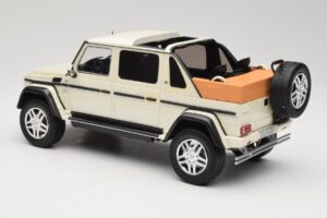 Mercedes Maybach G650 Landaulet W463 Alb Schuco 1:18 450017800 Metal - imaginea 5 din 6