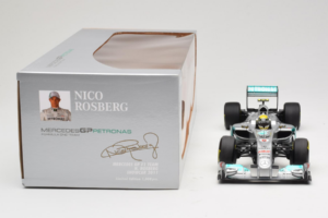 Mercedes MGP W02 #8 N. Rosberg Mercedes GP Showcar 2011 Minichamps 1:18 110110078 Metal - imaginea 6 din 7