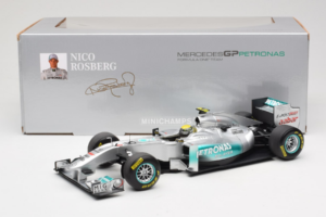 Mercedes MGP W02 #8 N. Rosberg Mercedes GP Showcar 2011 Minichamps 1:18 110110078 Metal - imaginea 7 din 7