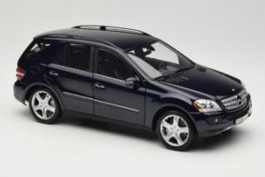 Mercedes ML W164 Tanzanite Blue Ediție Dealer Minichamps 1:18 B66962322 Metal - imaginea 6 din 8