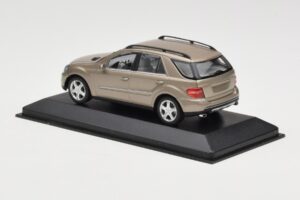 Mercedes ML W164 Cupru Metalizat Minichamps 1:43 ML002 Metal - imaginea 3 din 4