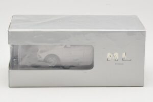 Mercedes ML W166 Calcit White Minichamps 1:43 B66960062 Metal - imaginea 4 din 4
