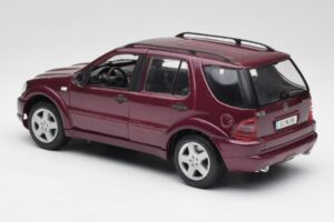 Mercedes ML55 AMG W163 Mov Maisto 1:18 31876 Metal - imaginea 7 din 8