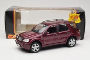 Mercedes ML55 AMG W163 Roșu Maisto 1:18 50348 Metal - imaginea 8 din 8