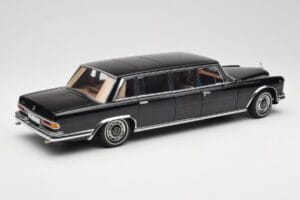 Mercedes 600 Pullman W100 Negru AUTOart 1:18 76197 Metal - imaginea 3 din 8