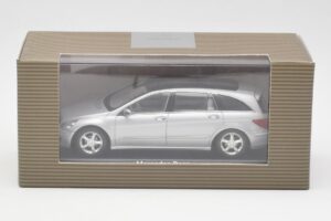 Mercedes R-Class W251 Iridium Silver Minichamps 1:43 B66962214 Metal - imaginea 4 din 4