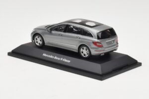 Mercedes R-Class W251 Palladium Silver Metallic Minichamps 1:43 B66960055 Metal - imaginea 3 din 4