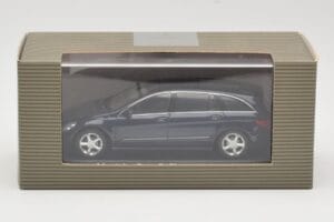 Mercedes R-Class W251 Tanzanite Blue Minichamps 1:43 B66962215 Metal - imaginea 4 din 4